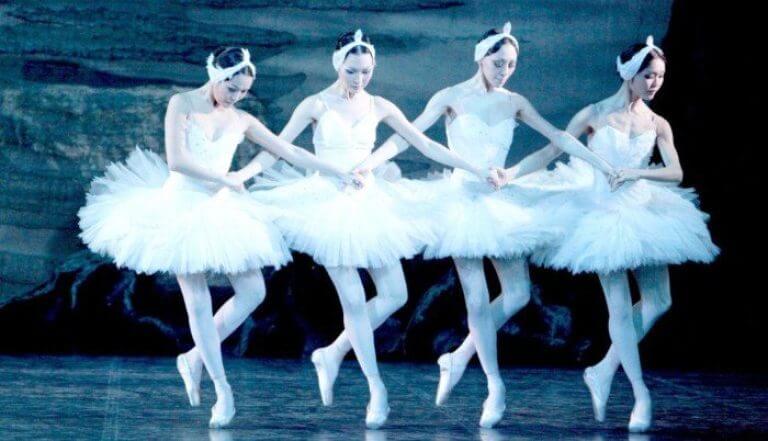 dance of the little swans