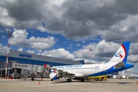Уральские авиалинии имеют штаб-квартиру и основной хаб в Екатеринбурге.