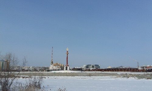 Yakutsk-from-ice-road